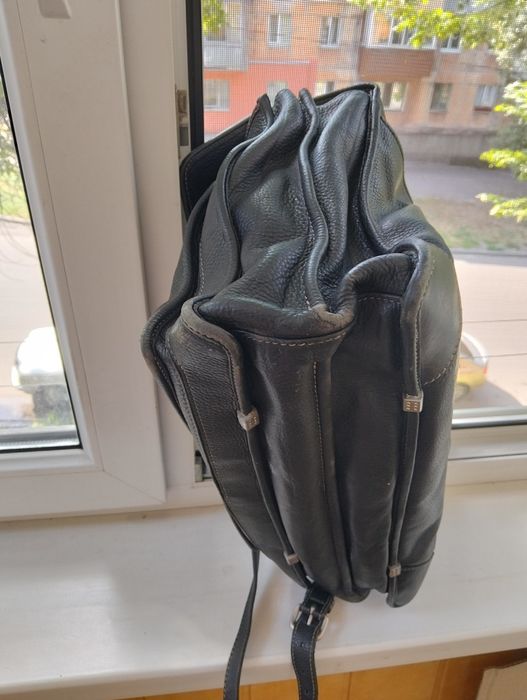 Кожаный портфель