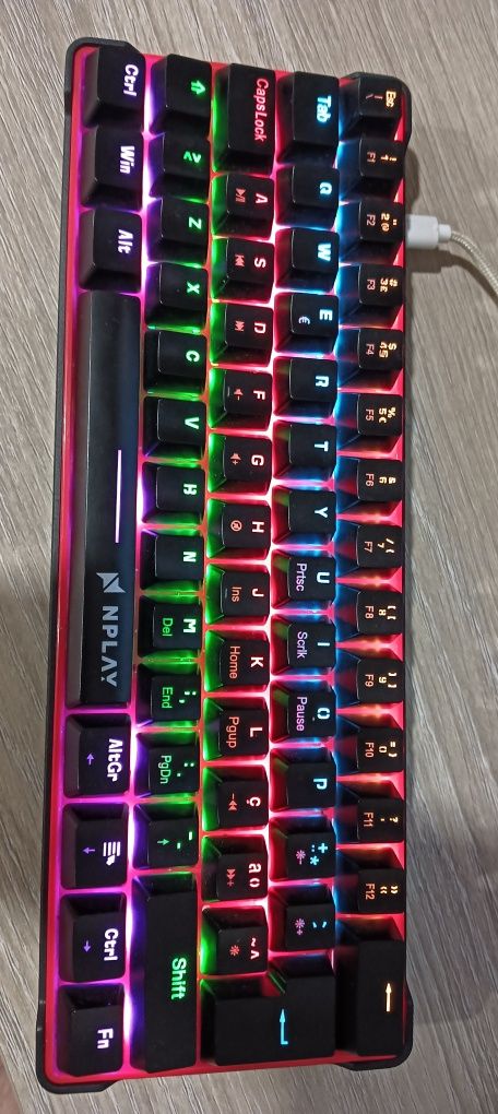 Teclado Nplay como novo