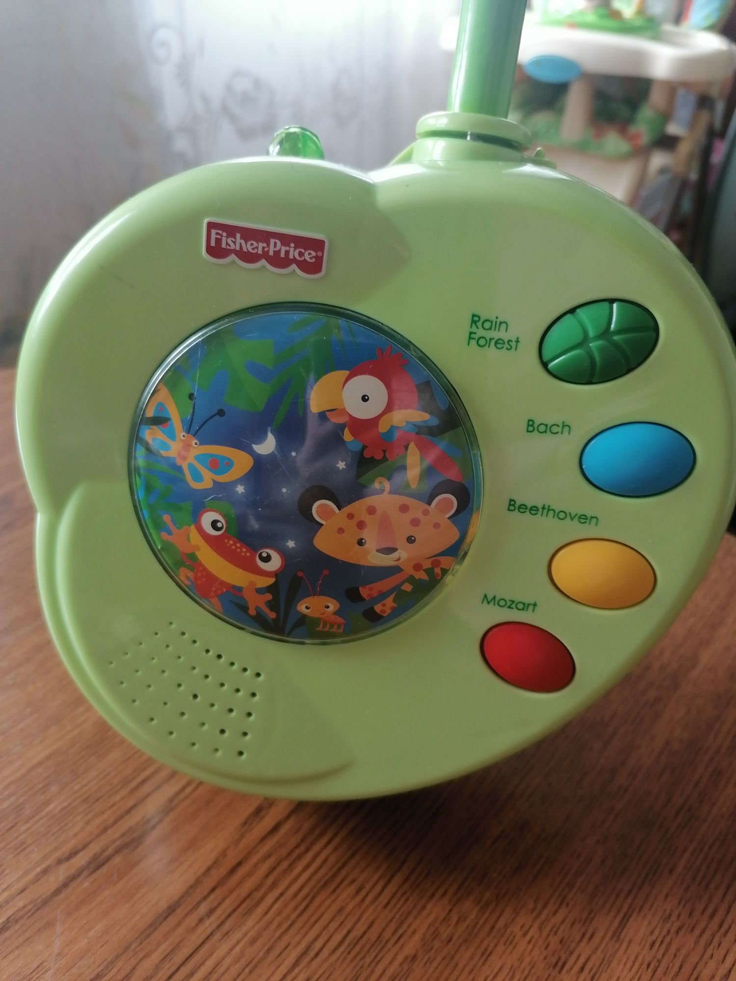 Karuzela do łóżeczka Fisher Price Rainforest działa tylko muzyka