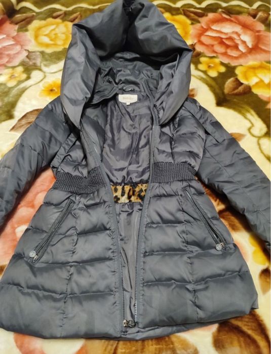 Продам жіночу куртку laundry