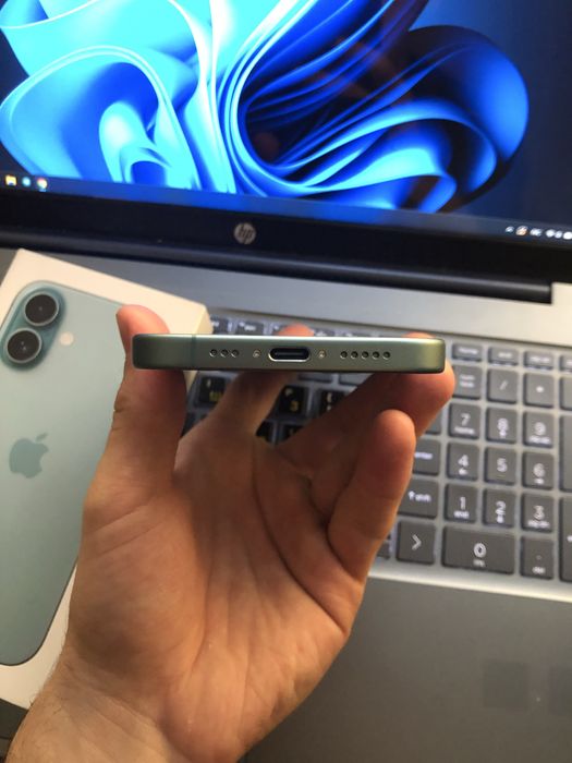 iPhone 16 128Gb Teal