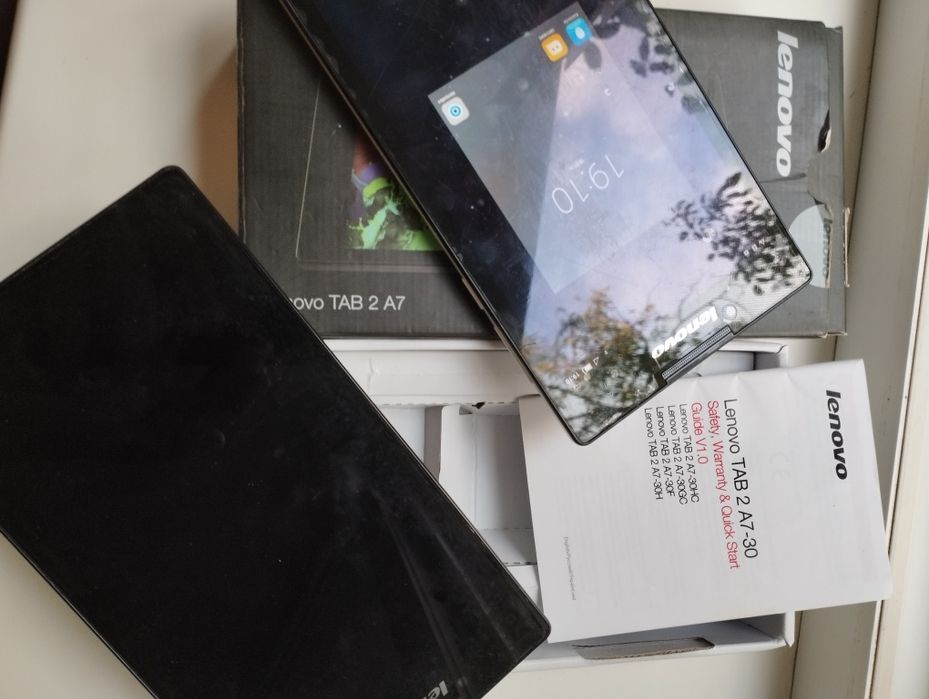 Планшет Lenovo TAB 2 A7-30.
