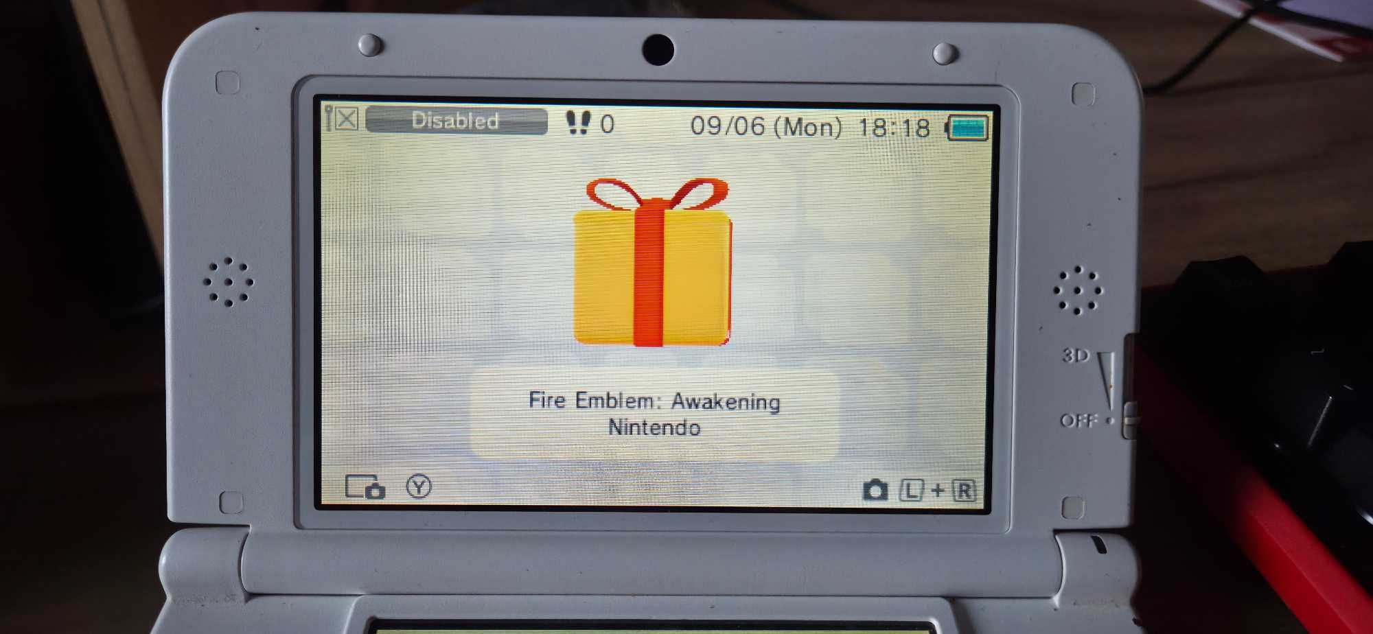 Nintendo 3DS XL CWF biały