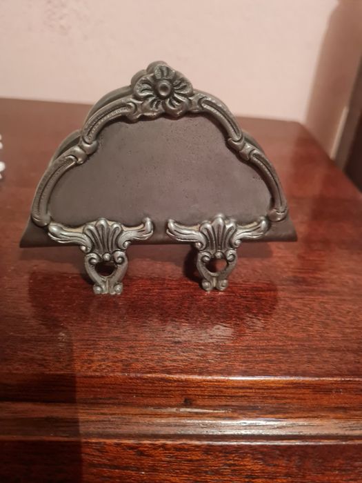 5 Peças decorativas  em estanho