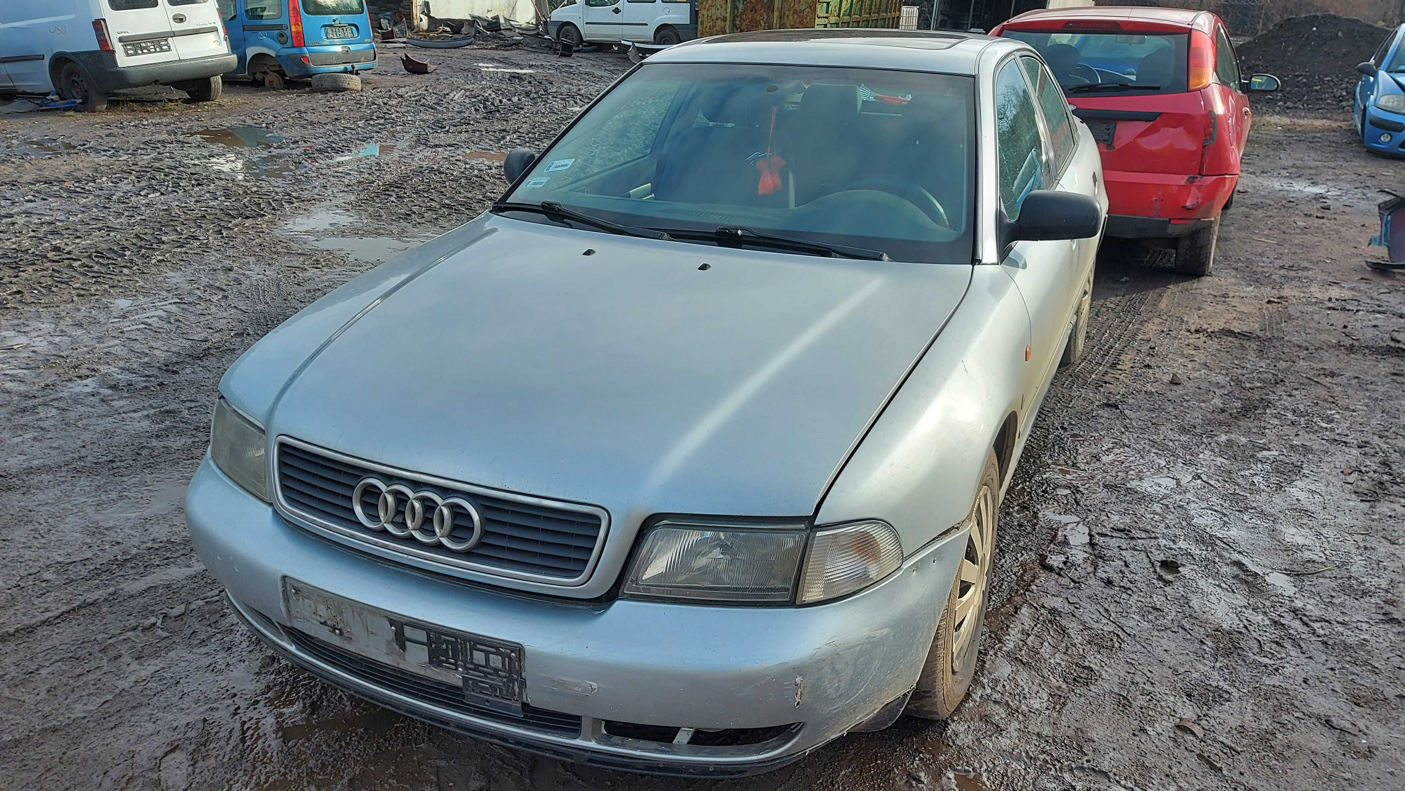 Audi A4 B5 LY7M maska przednia srebrna FV części/dostawa