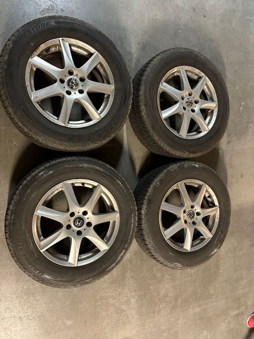 Opony zimowe z felgami na Honda CR-V
