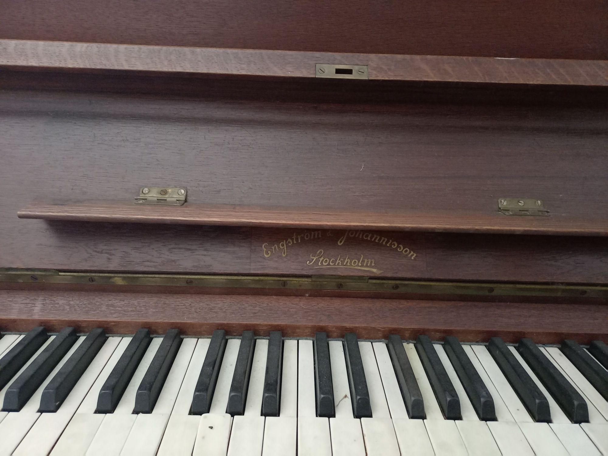 Pianino Dębowe zabytkowe