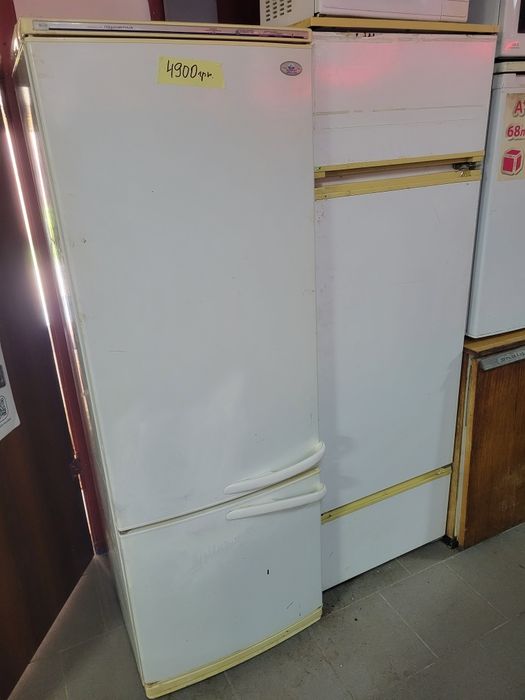 Холодильник дешево , є різні