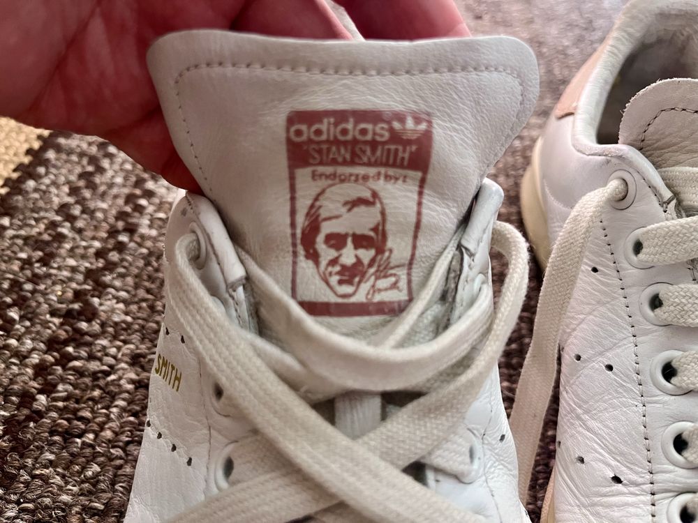 Кроссовки Nike. Adidas Stan Smith. Размер 40.  25.5см.