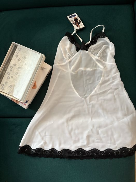 Komplet bielizny koszulka i majtki