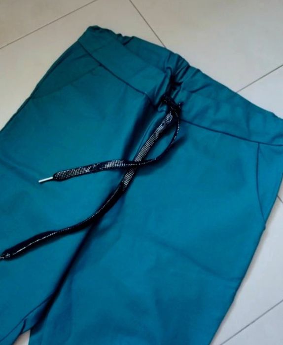 Nowe skórkowe spodnie