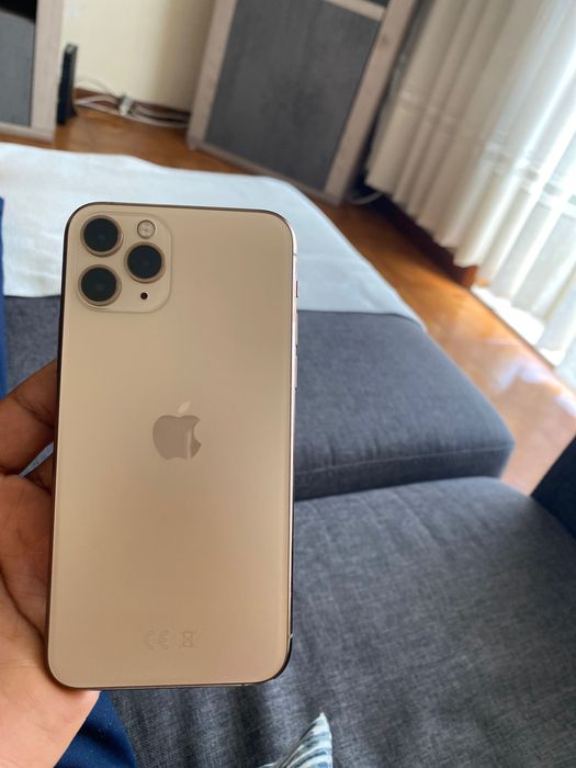 iPhone 11 Pro dourado para peças