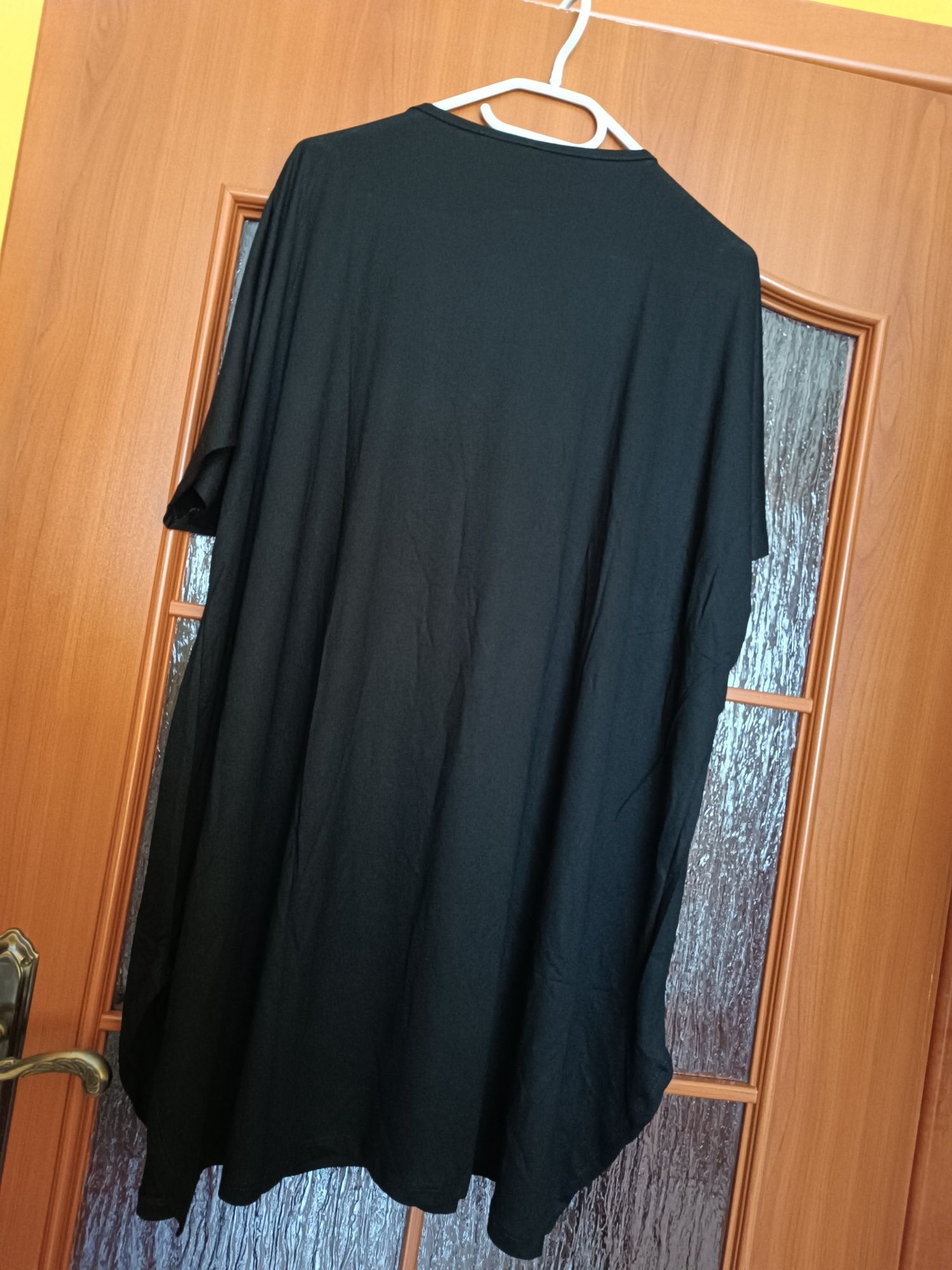 Tunika czarna z ozdobną koronką wiskoza