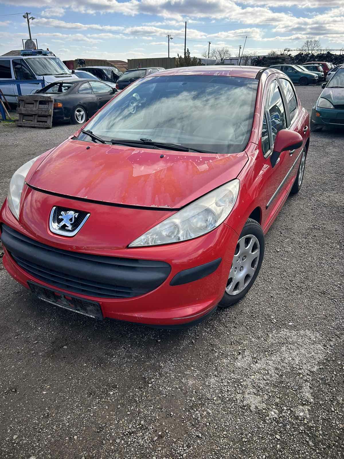 Бампер двері фари Peugeot 207