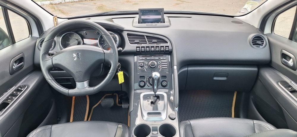 PEUGEOT 3008 Allure 2.0диз. Автомат Aisin