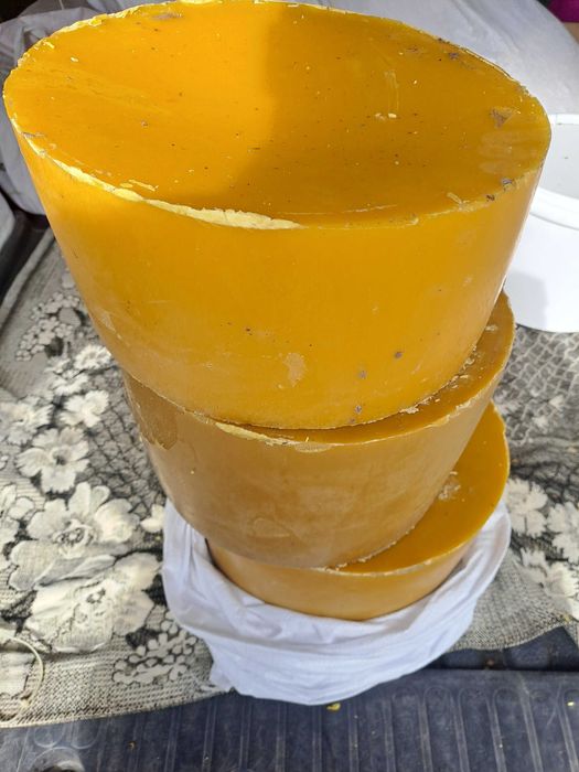 Бджолиний забрусний віск.