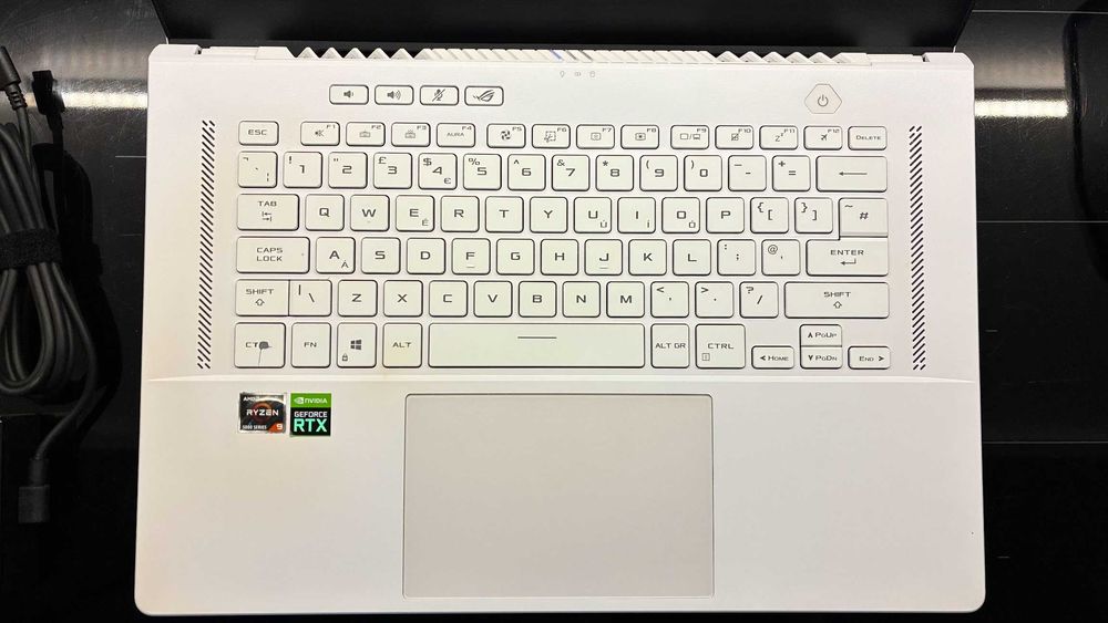 ROG zephyrus g15 503qs (RTX 3080 | Ryzen 9 5900HS | 32GB | 1TB SSD)