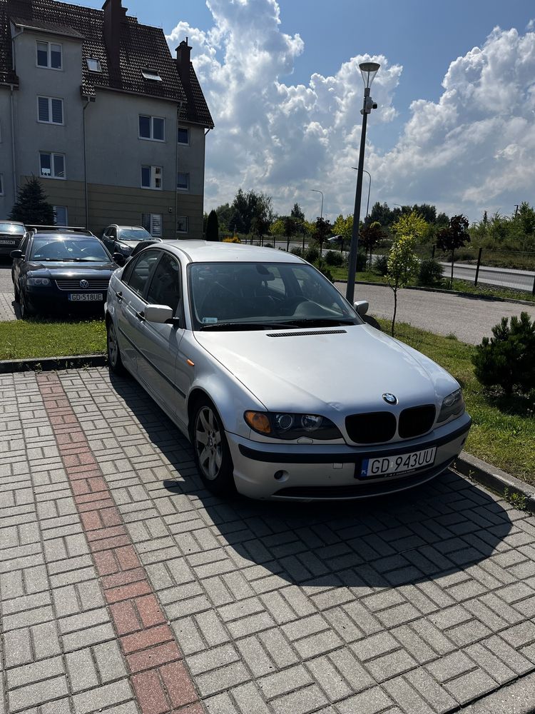 Uszkodzone bmw e46 318i