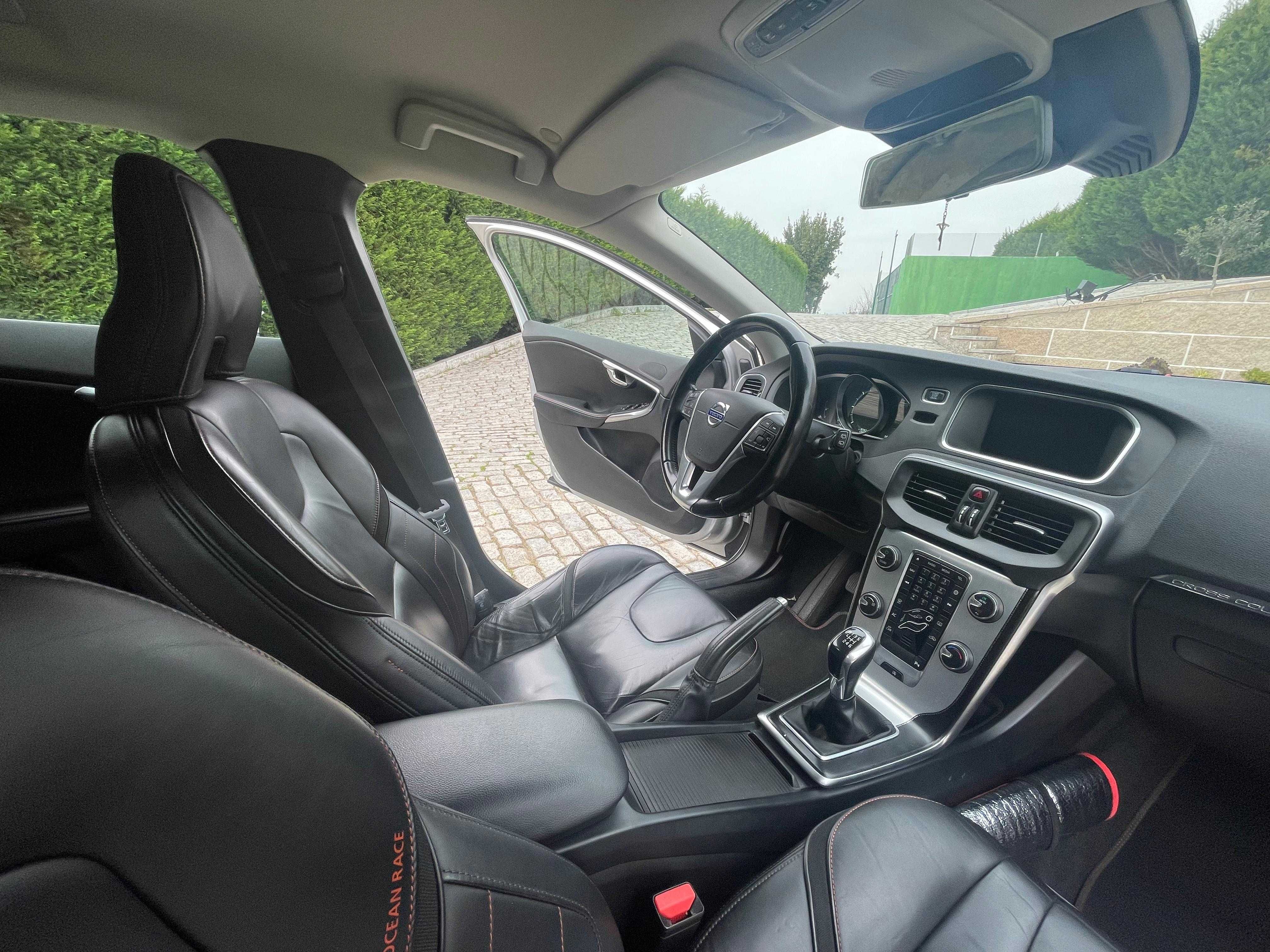 2015 Volvo v40 D2 Cross Country