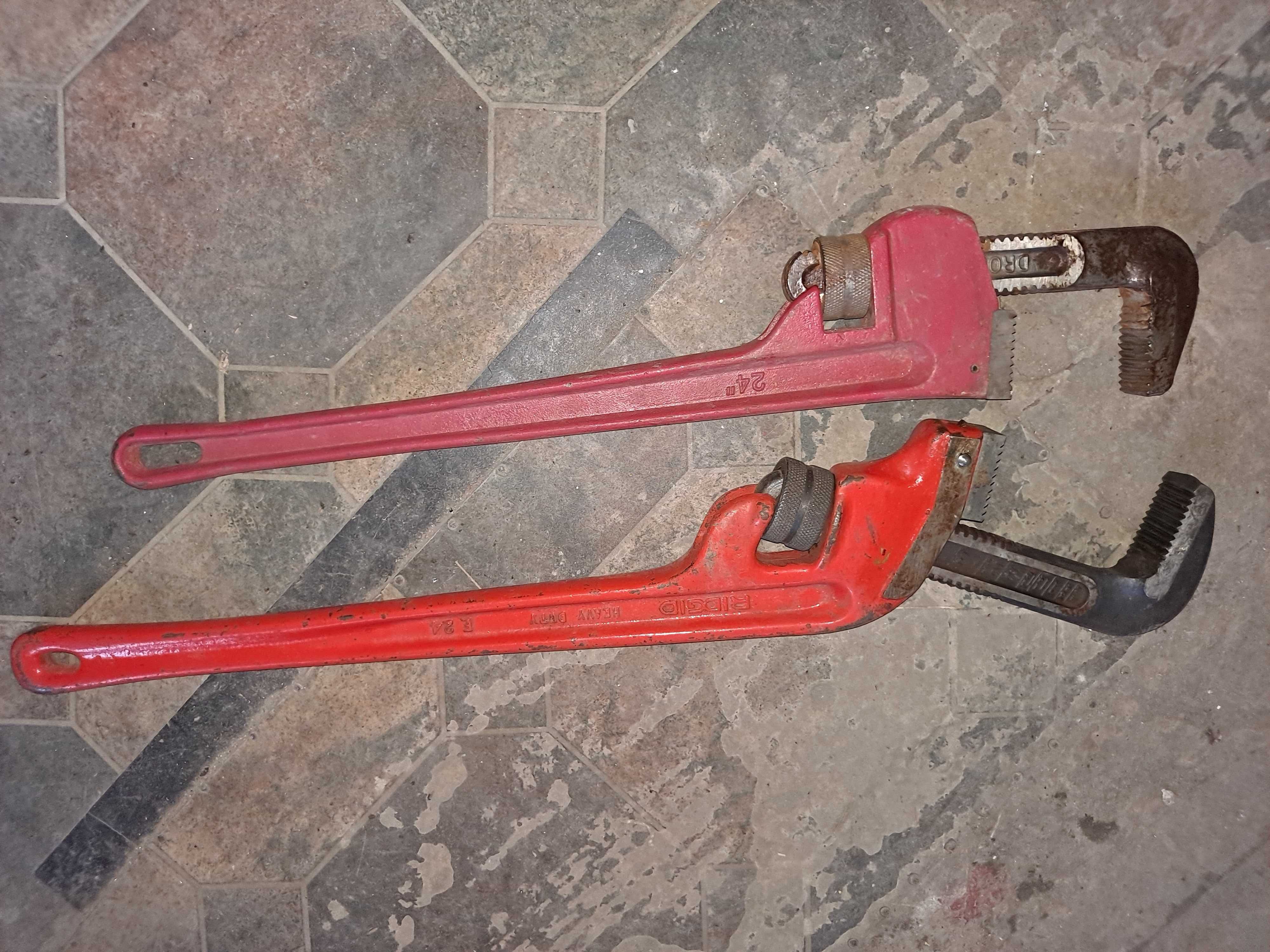 klucze hydrauliczne do 3,5 cala (E24)