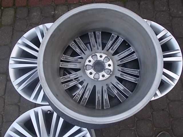 Felgi Aluminiowe SKODA SUPERB III 3 SEAT AUDI VW 8Jx19H2 5x112 ET44
