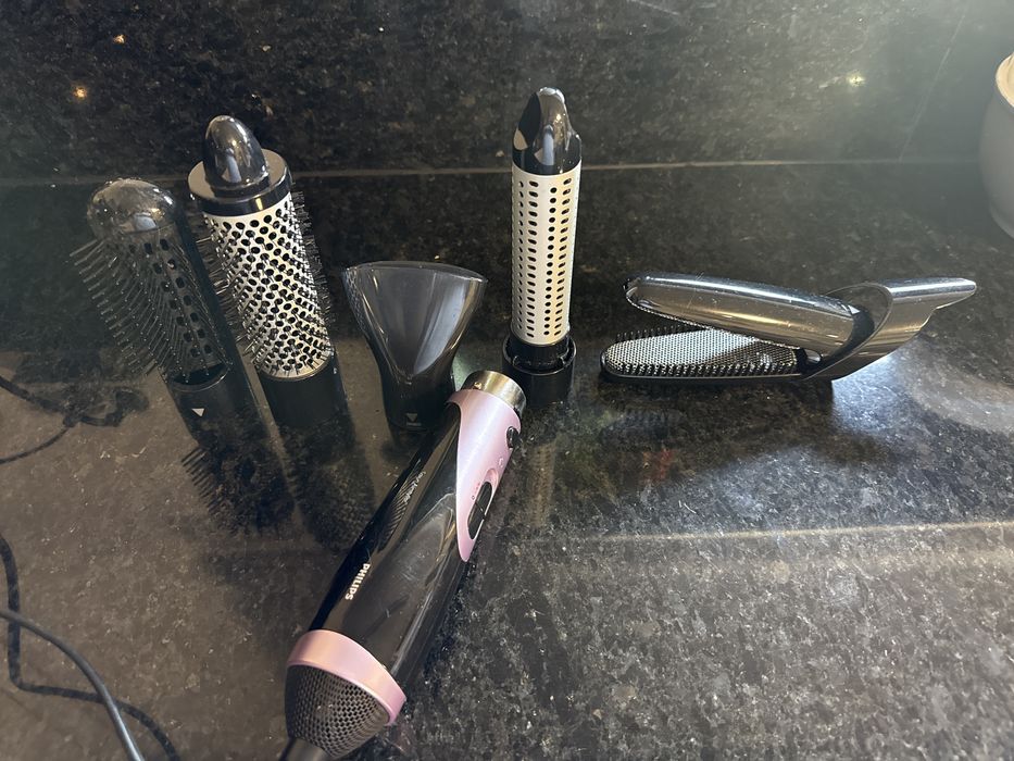 Modelador cabelo Philips e escova Jocca