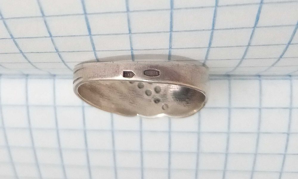 Перстень кольцо з камушками. Срібло 875 проба. Вінтаж