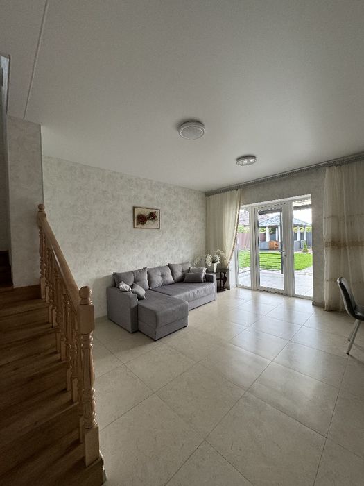 Шикарний будинок з комфортом