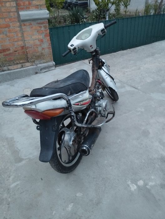 Продам мопед актів 110