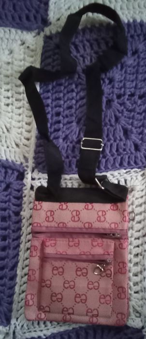 Барсетка на шею, 3 кармана