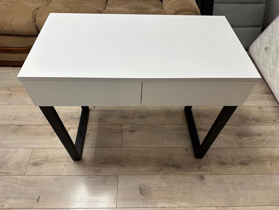 Продам стіл письмовий