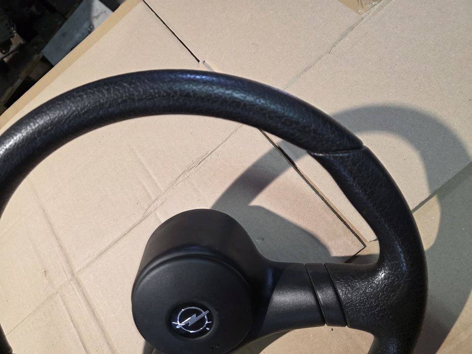 Opel corsa b kierownica