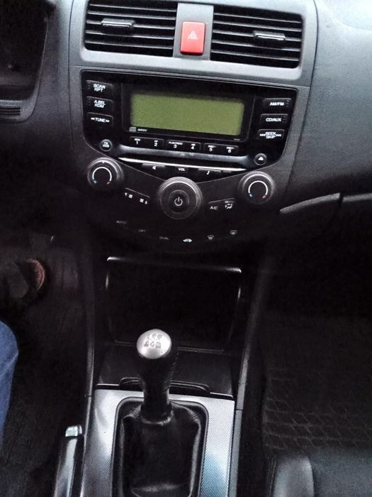 Honda Acord 2005 r 2.2