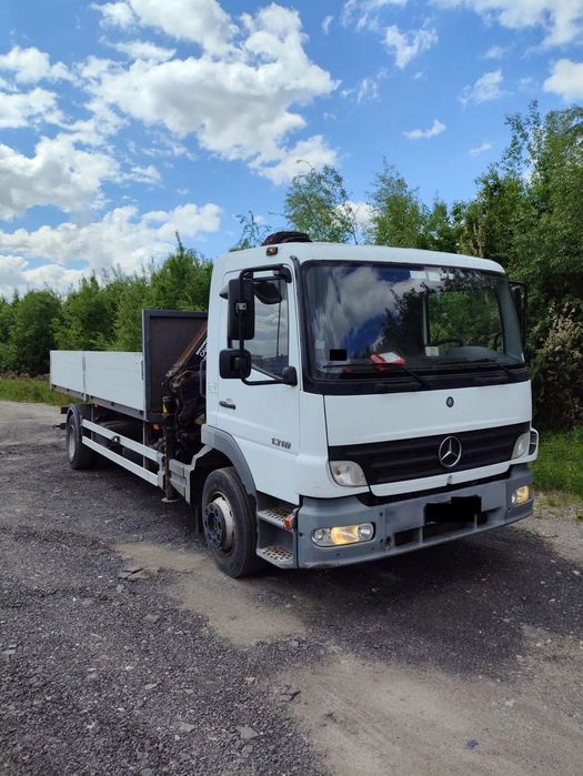 Mercedes-Benz ATEGO 1318 Skrzynia + HDS HIAB 081 A  Mercedes-Benz ATEGO 1318 + HDS HIAB 081 A + skrzynia