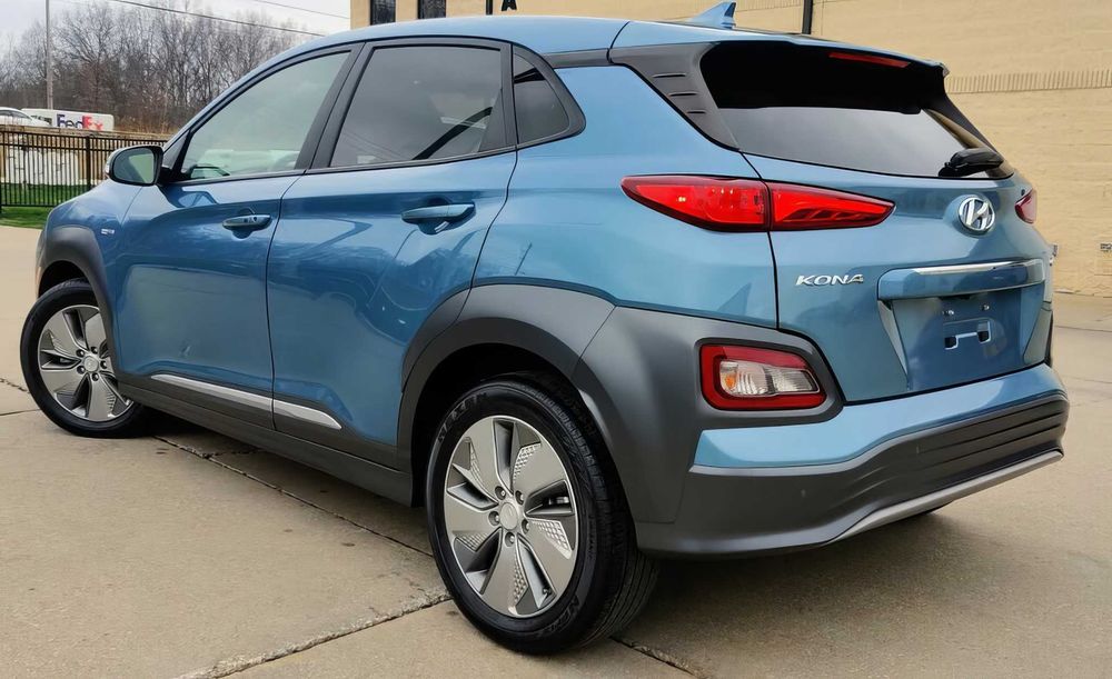 Hyundai Kona      2020