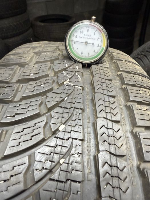 Шини резина 225/45/19 r19 Nokian комплект зимні