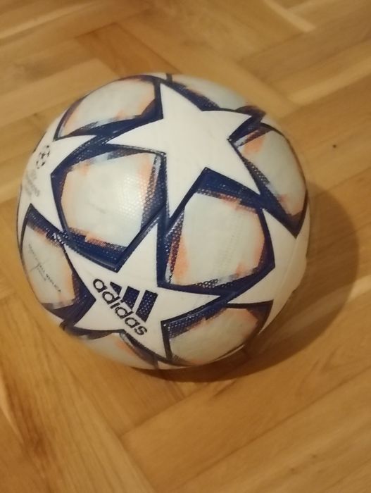 Piłka adidas UEFA Liga mistrzów