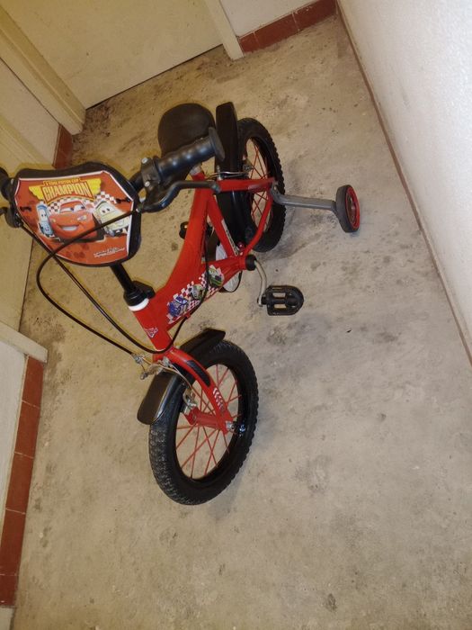 45€  bicicleta roda 14 pegar e andar com rodinhas