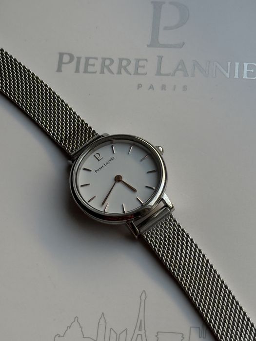 Серебристые Часы PIERRE LANNIER NOVA Франция женские классика