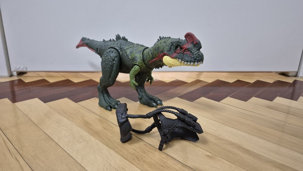 Фігурка динозавра jurassic world matell синотиранус.