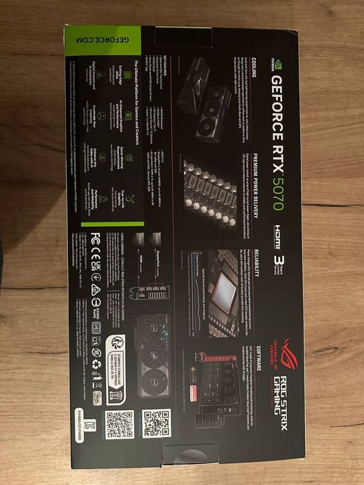 ASUS GeForce RTX 5070 ROG strix OC 12GB GDDR7