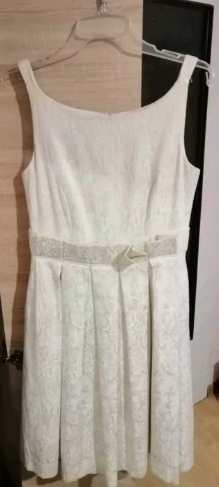 Sukienka złota rozmiar 38