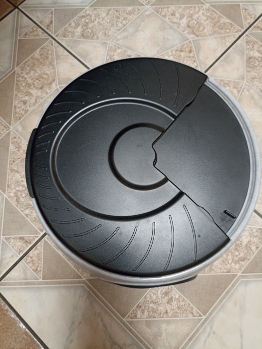 Automatyczny karmik dla psa lub kota