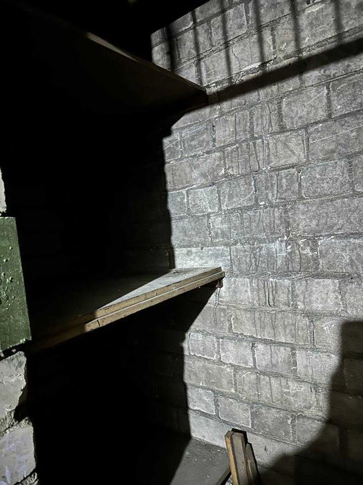 Гараж-стоянка  Північний, Коновальця   1700  у.о.