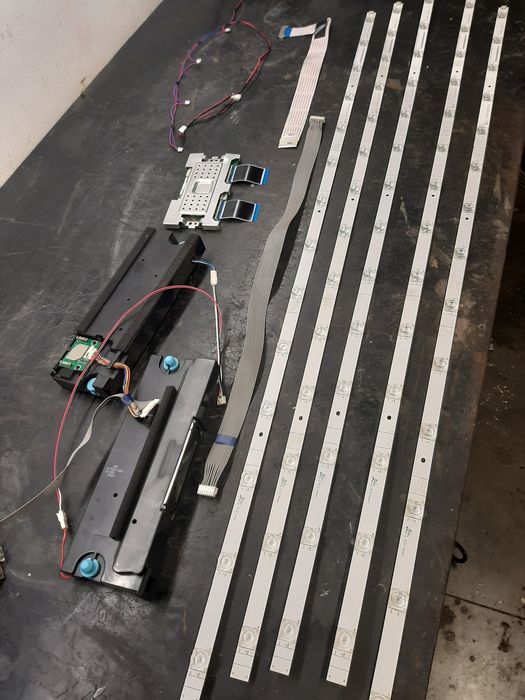 Hisense h55a6500 peças