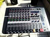 pa bose completo, com uma mesa amplificada e + 2 colunas excelente som