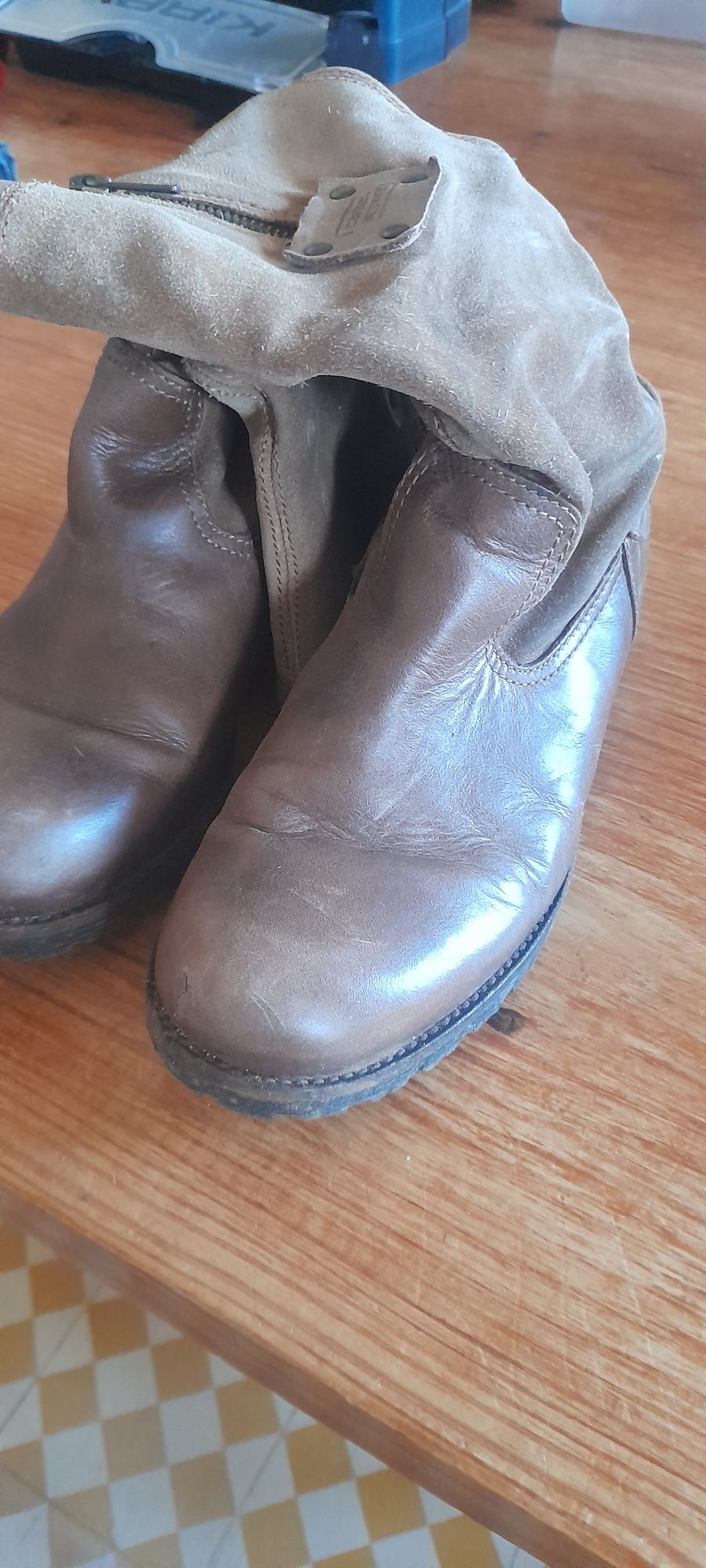 Botas senhora de pele Camel Active