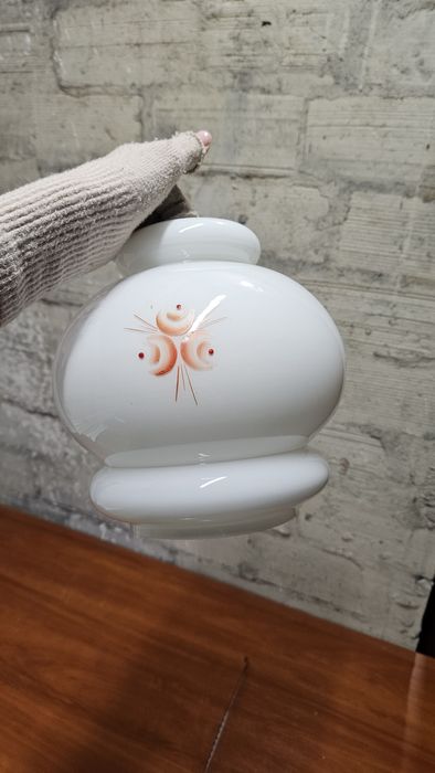 Klosz, abażur, plafon do żyrandola czy lampy