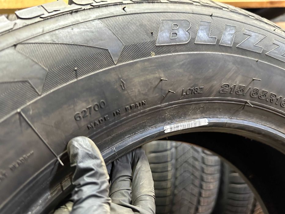 Шини зима 215/65R16C Bridgestone Blizzak LM-18C 4шт 7,5-8мм