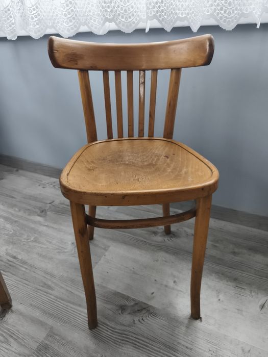 Krzesła z czasów PRL-u